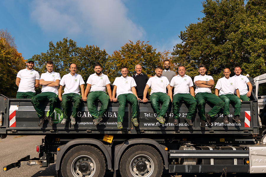 Das Team hinter FH Garten- & Tiefbau in Pfaffenhofen