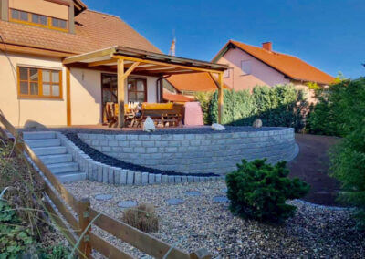 Granitblockstufen, Granit Palisaden, Granitmauer, Granitschotter in anthrazit